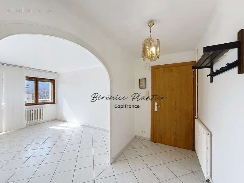 ANNEMASSE – Au calme -Grand T3 lumineux de 79,53 m² avec balcon, cave et garage en option - photo 3