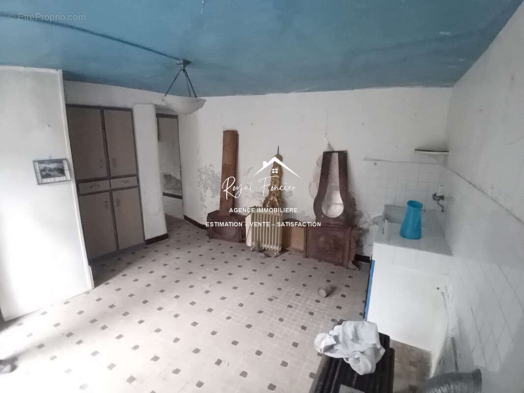 CUISINE NUE  - Maison à LES ORMES