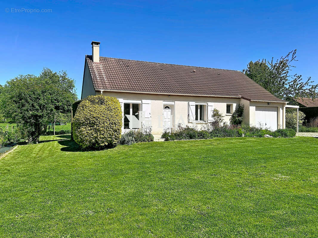 Maison à SAINT-SAENS