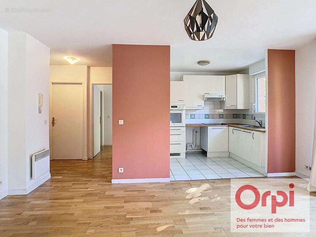 Appartement à ISSY-LES-MOULINEAUX