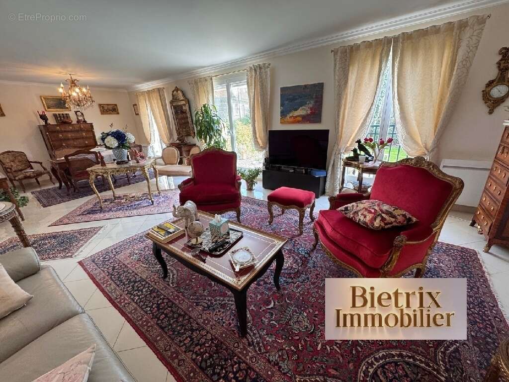 Appartement à L'ISLE-ADAM