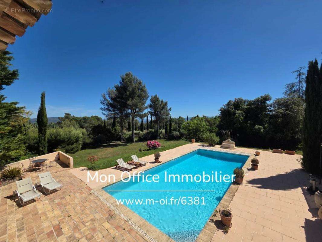 Référence : 6381-NGU. - Maison 12 pièces 376 m2 - photo 18