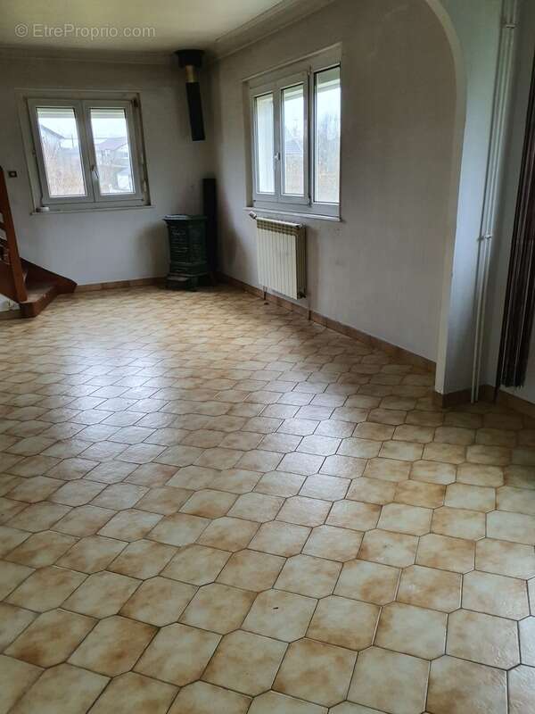 Maison à CONTREXEVILLE