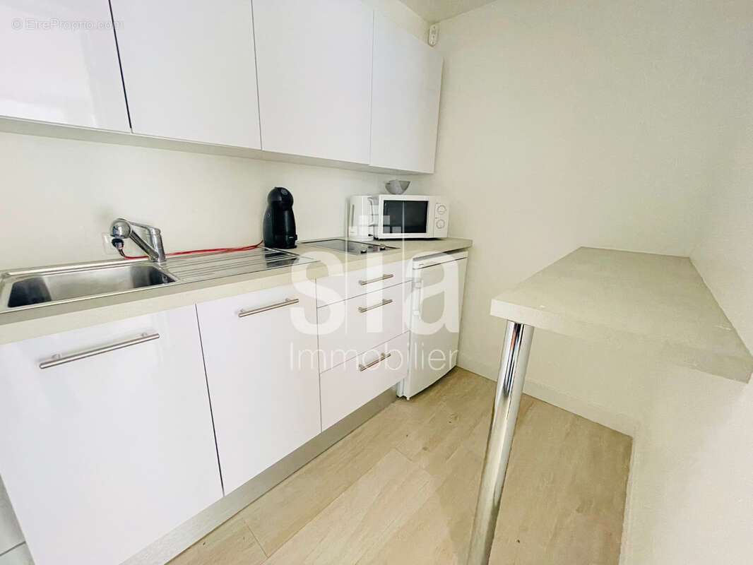 Commerce à NEUILLY-PLAISANCE