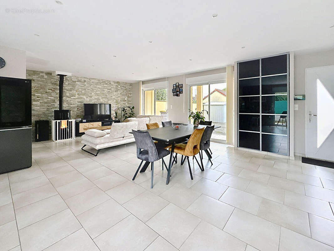 Maison à POISVILLIERS