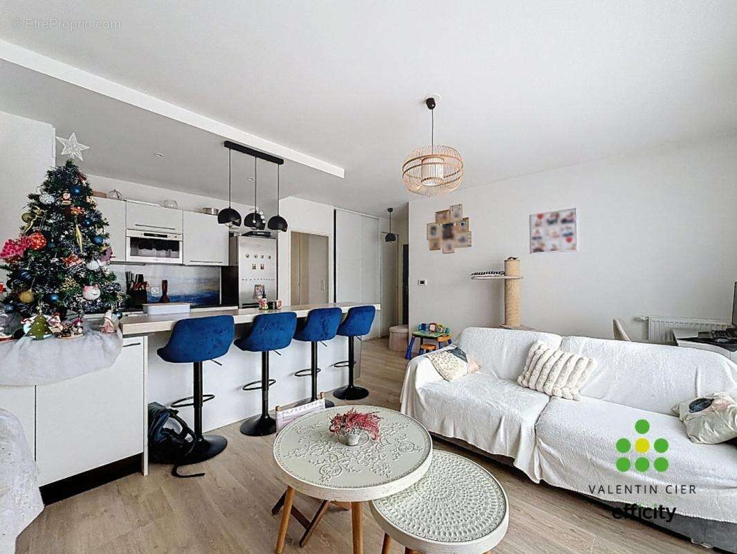 Appartement à LUCE