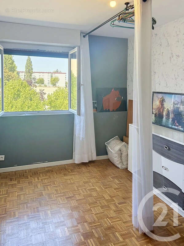Appartement 71 m² à Auxerre  - photo 6