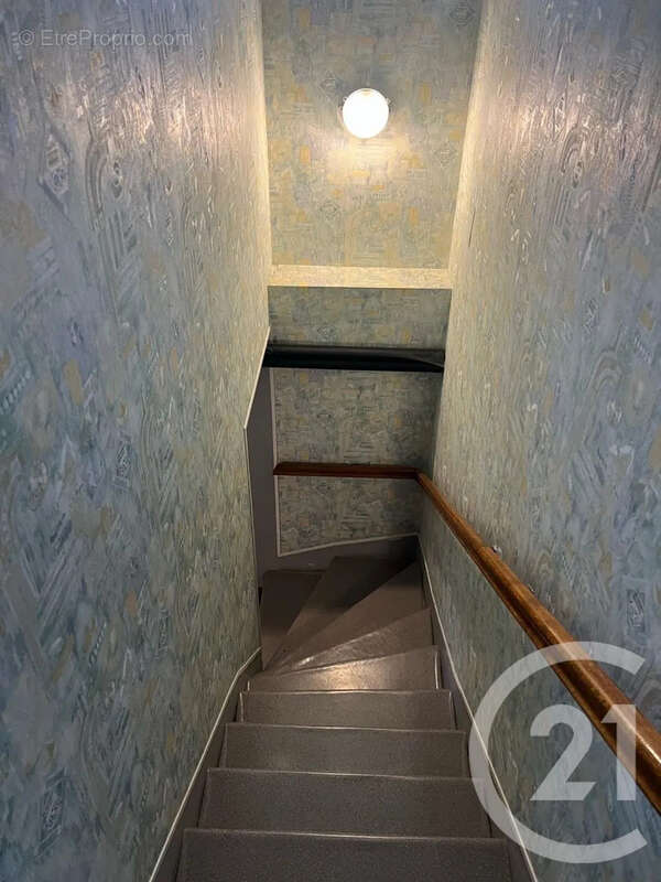 Maison à ARPAJON-SUR-CERE