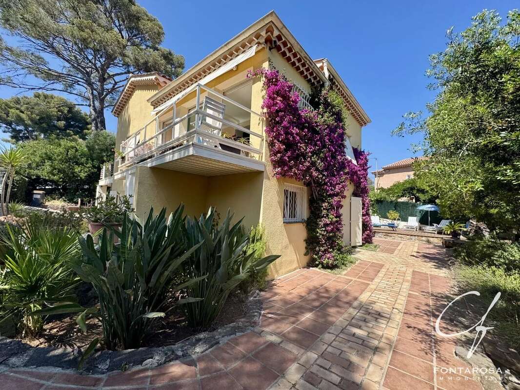 Maison à SAINT-RAPHAEL