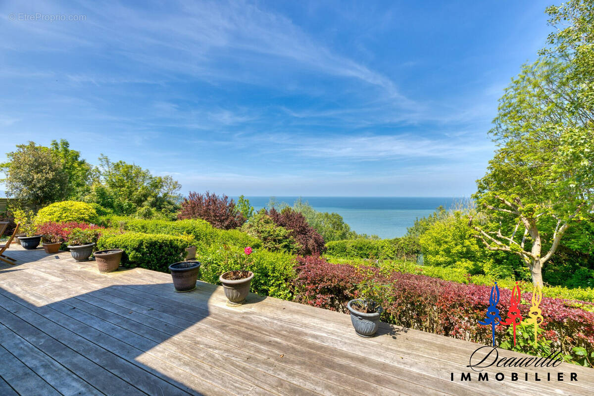 Maison à BENERVILLE-SUR-MER