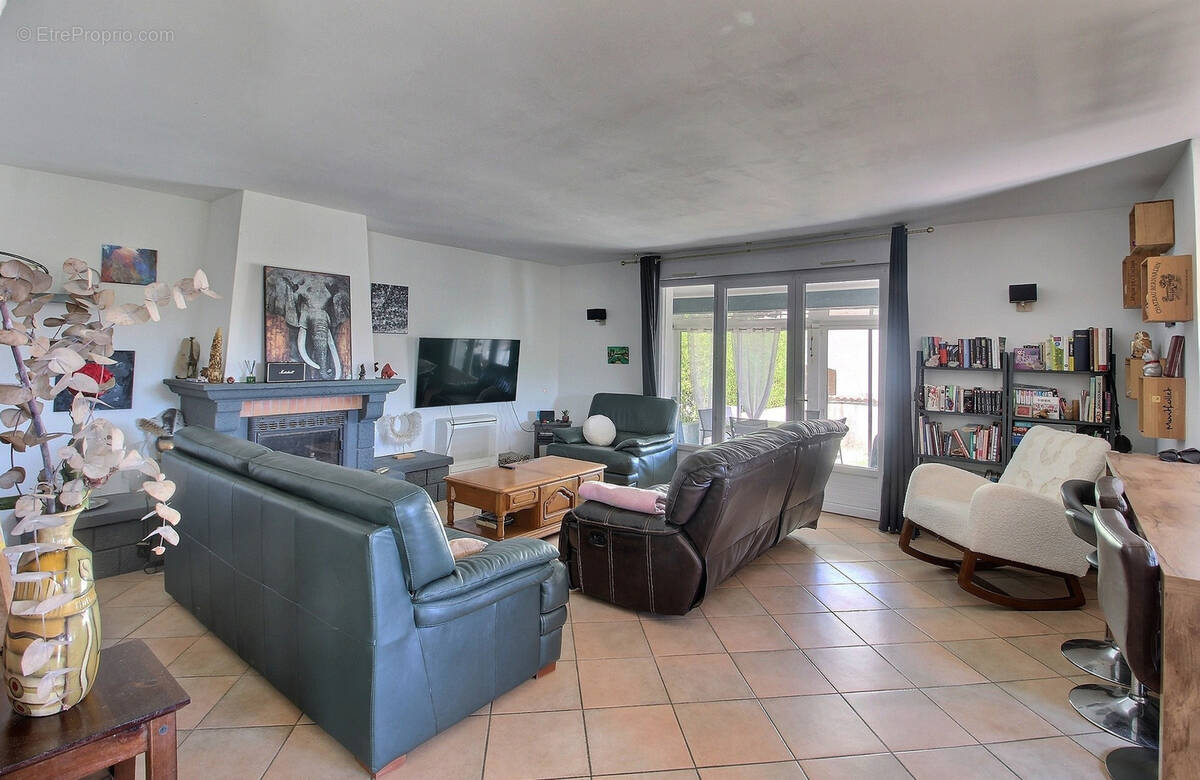 Maison à SAINT-MARTIN-DE-LONDRES