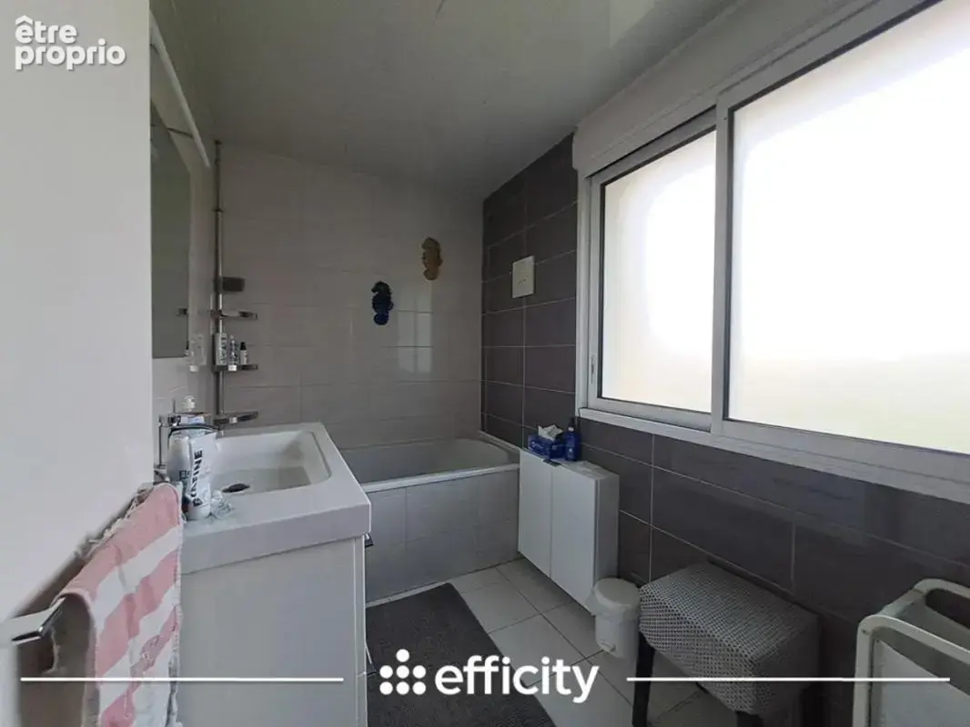 Maison 14 pièces 269 m² à vendre à Peumerit (29710) - photo 18