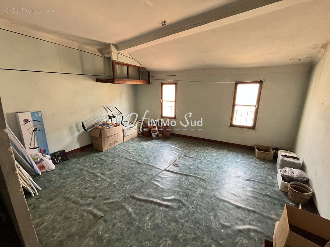 Maison de ville de 110 m2 avec terrasse tropezienne - photo 16