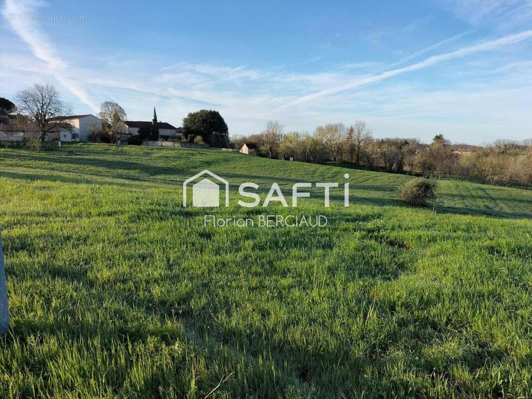 Photo 3 - Terrain à DENAT