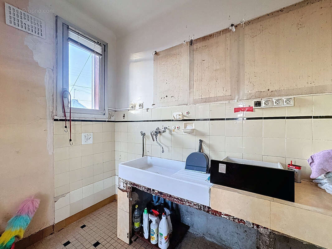 Maison à PARAY-VIEILLE-POSTE