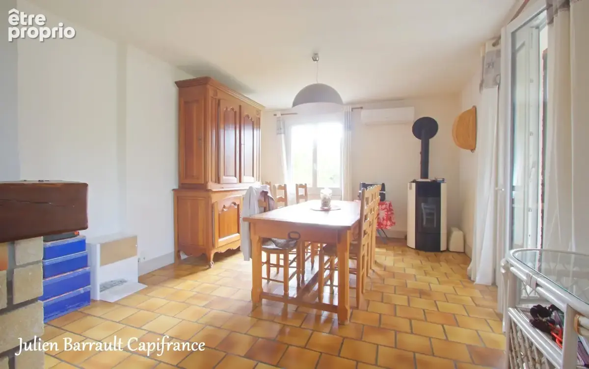 Maison familiale de 127,48 m² avec 5 chambres sur un terrain clos de 1133 m² - photo 9
