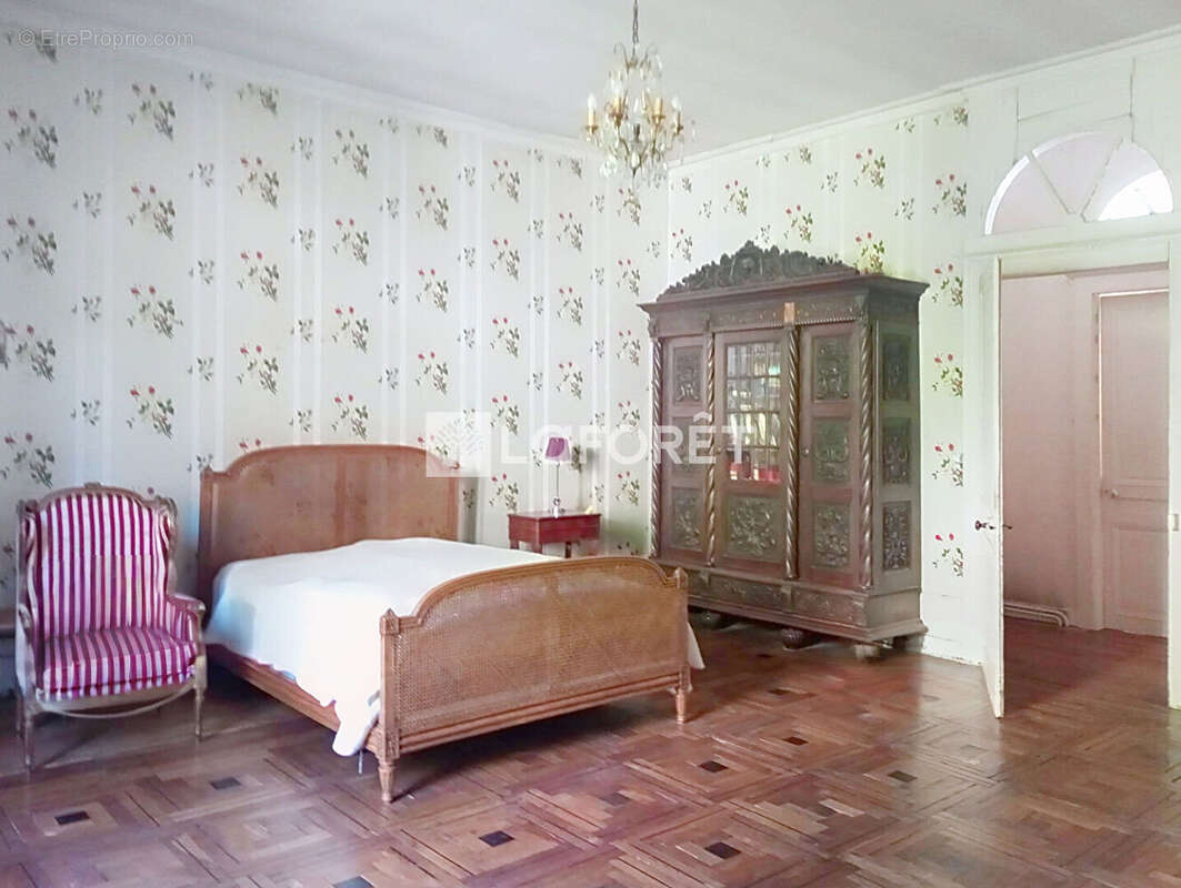 Maison à SALINS-LES-BAINS