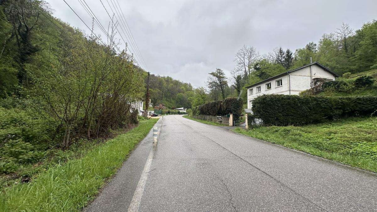 Terrain 887 m² à Maron  - photo 5