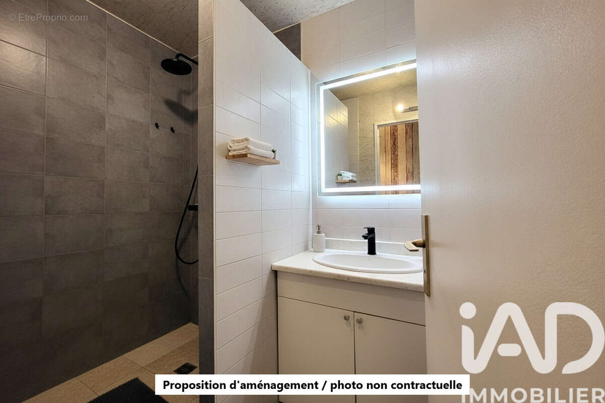 Photo 9 - Appartement à GENNEVILLIERS