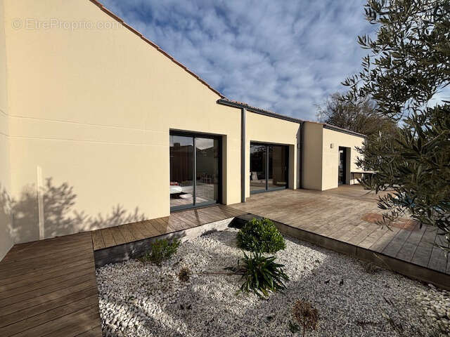 Maison à SAINTE-FOY