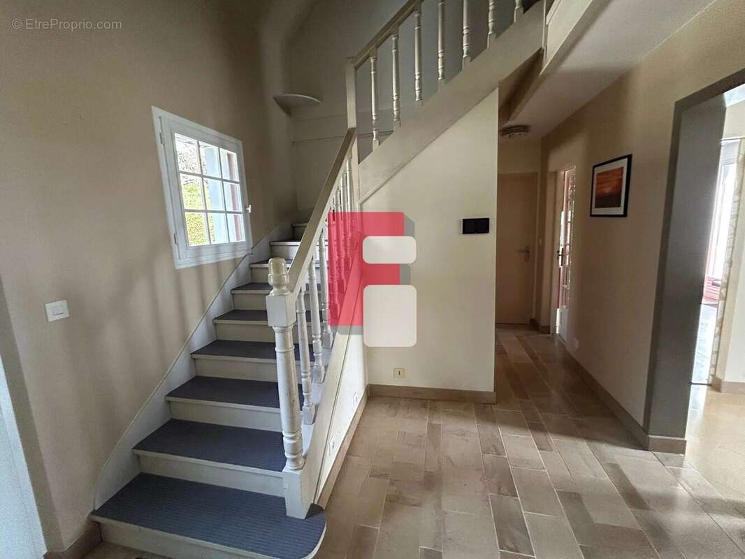 Maison à SAINT-PHAL