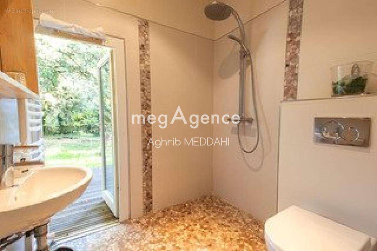 Maison à SAINT-GEORGES-DE-DIDONNE