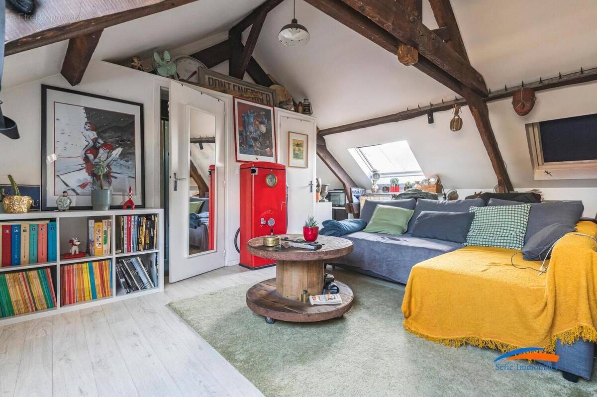   - Appartement à REIMS