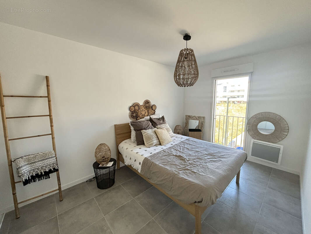 Appartement à MAUGUIO