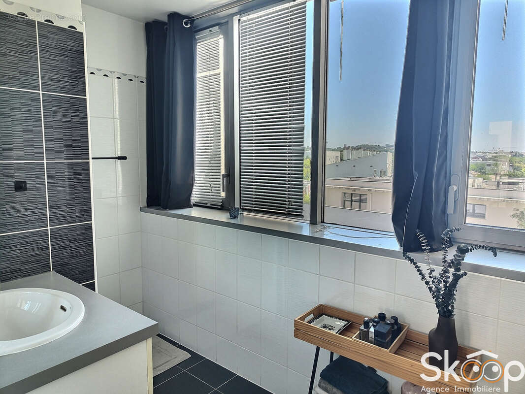 Appartement à CASTELNAU-LE-LEZ