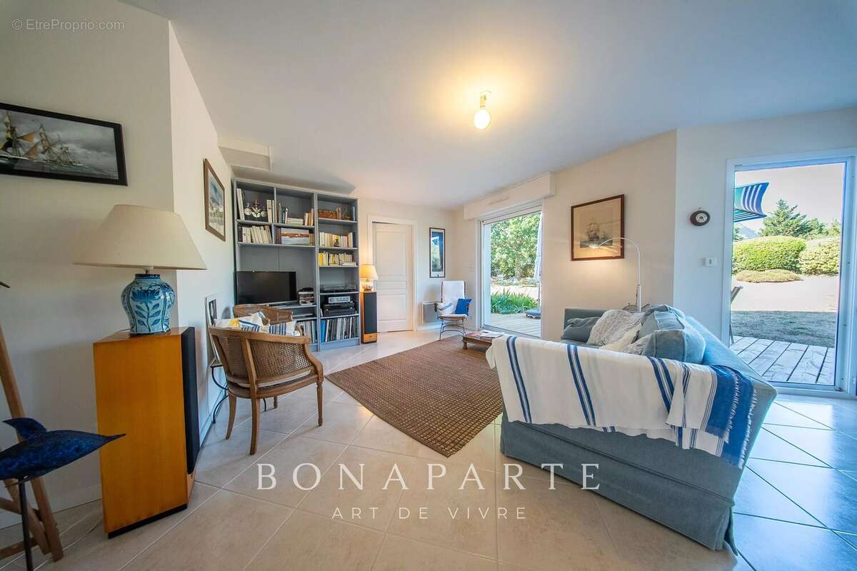 Golfe du morbihan, locmariaquer : maison 4 chambres, jardin paysagé de 975 m², le golfe à 300 m à pied - photo 7