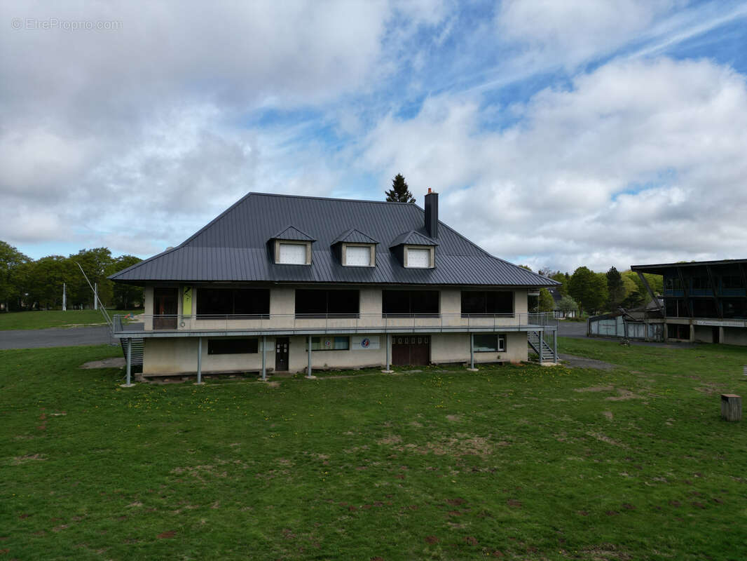 Commerce à LAGUIOLE