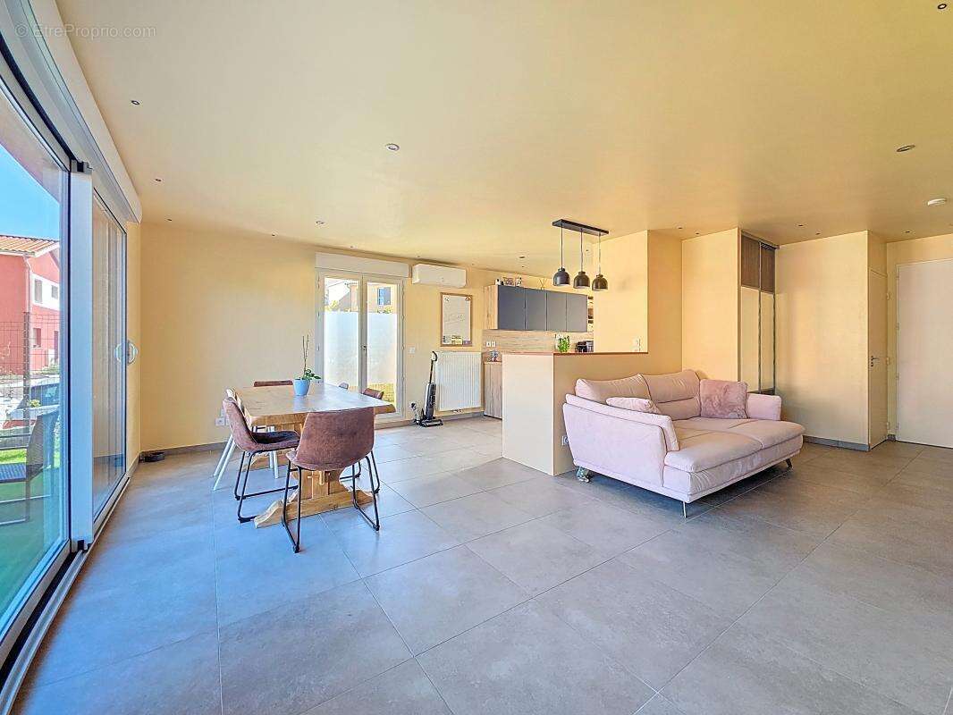 Maison à SAINT-GEORGES-D&#039;ESPERANCHE