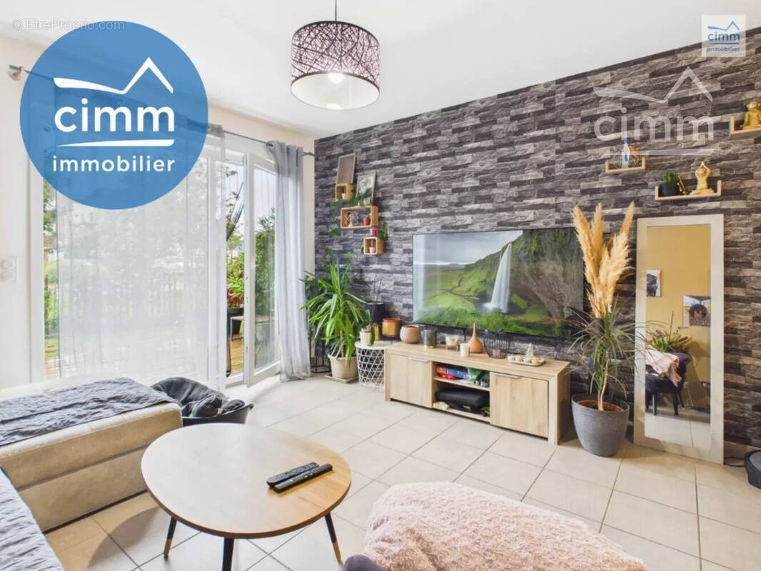 Appartement à LE RHEU