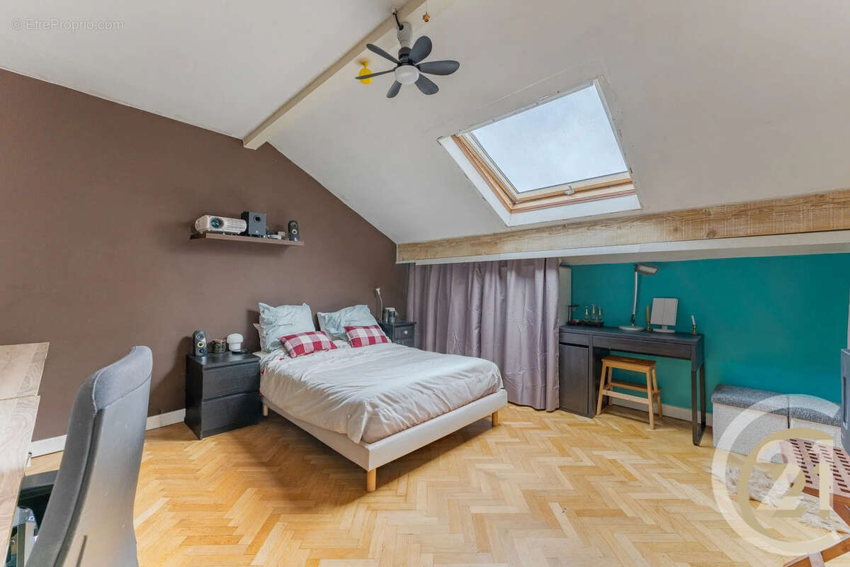 Maison à VILLEURBANNE