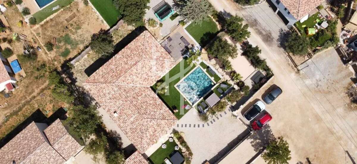 Maison à PLAN-D&#039;AUPS-SAINTE-BAUME