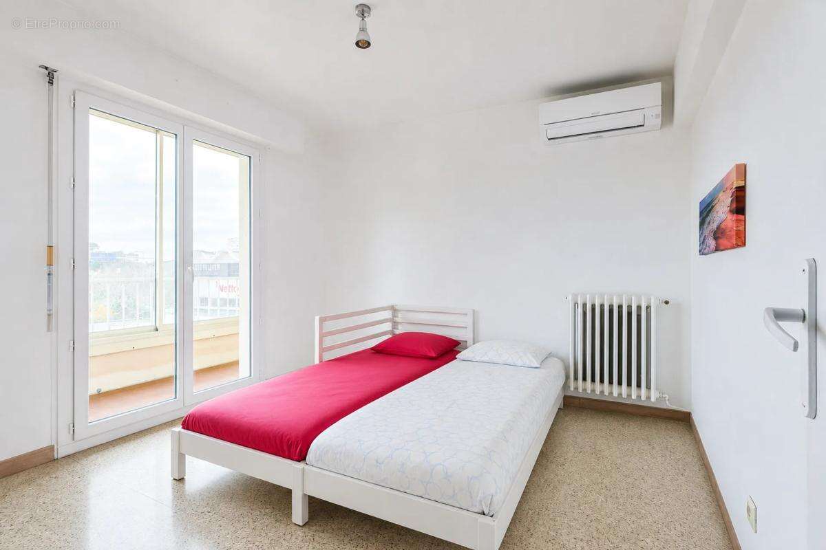 Dernier étage 75 m² avec terrasses à Toulon - photo 7
