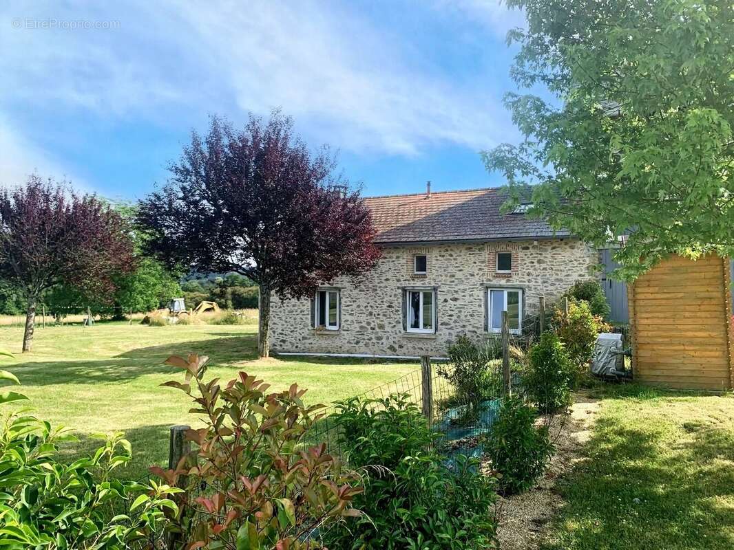 Maison à BUSSIERE-GALANT