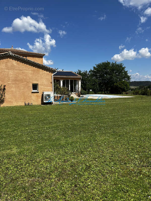 Lédignan - Charmante villa familiale avec piscine sur 2691 m2 de terrain. - photo 16