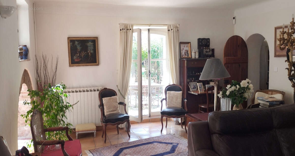 Maison à HYERES