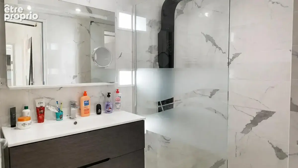 Maison de 5 pièces de 139 m² au Thil - photo 10