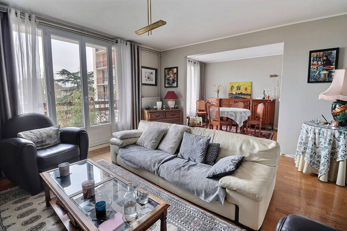 Appartement à SAINT-OUEN-L'AUMONE