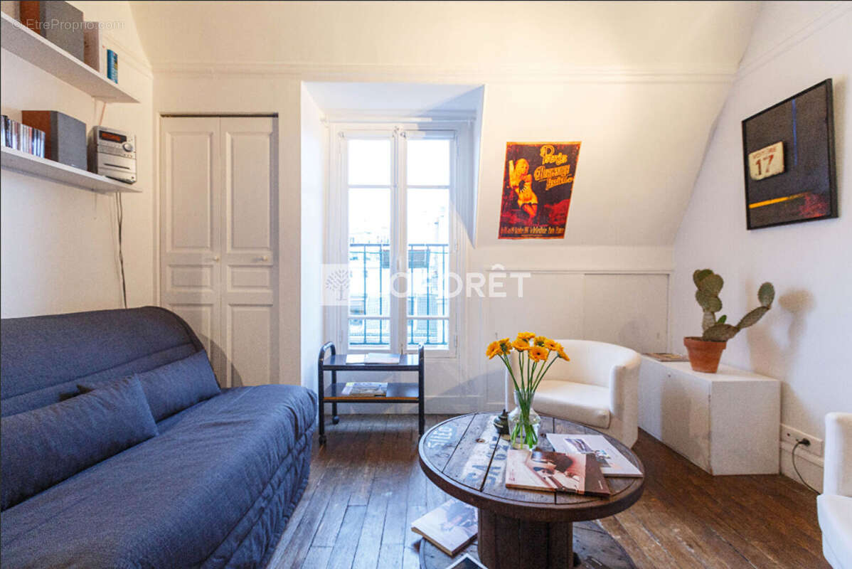 Appartement à PARIS-17E