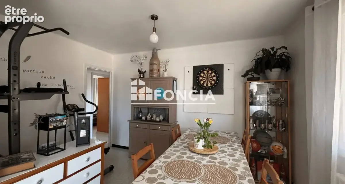 Digne, appartement de type 4 avec balcon, cave et garare - photo 4