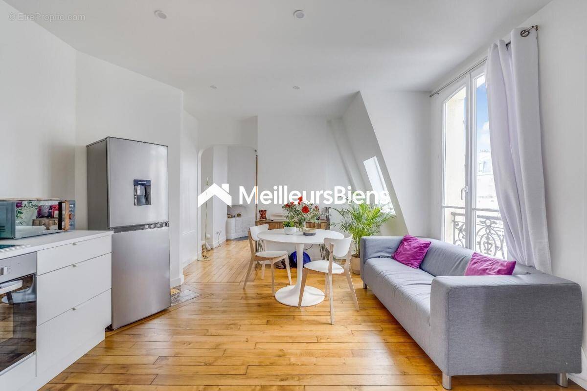 Appartement à LEVALLOIS-PERRET