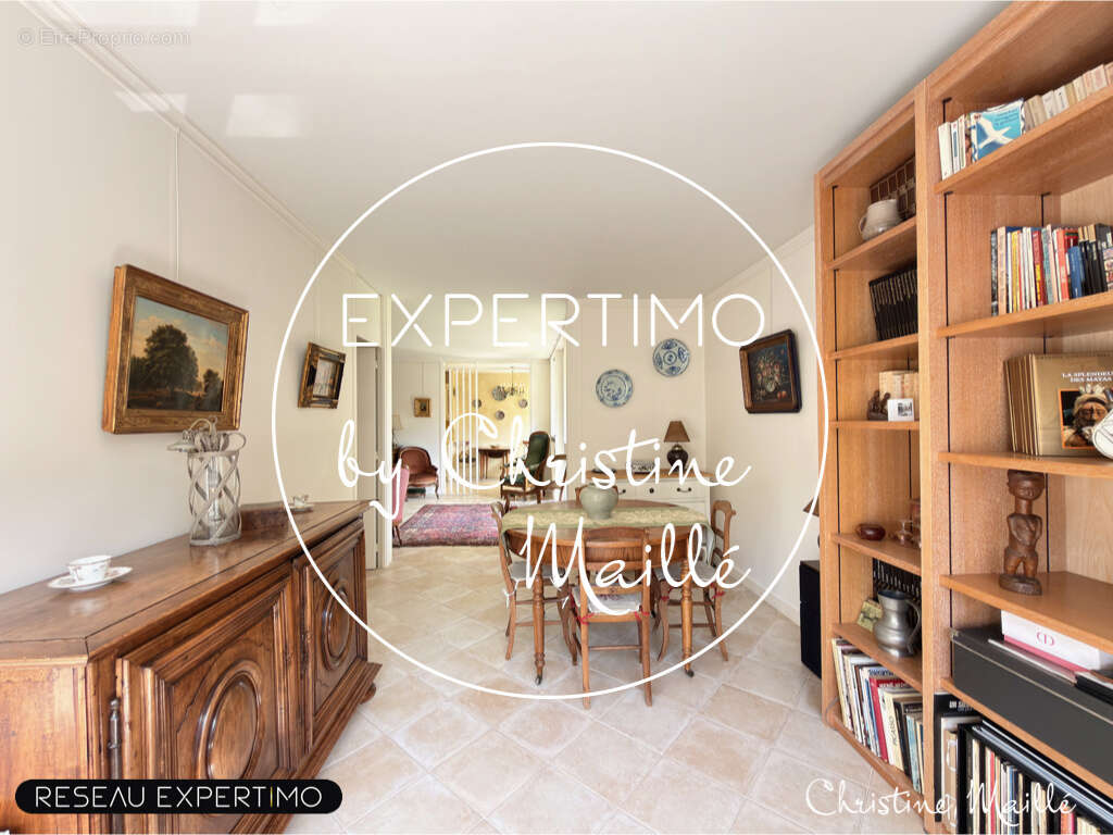 Appartement à VERSAILLES