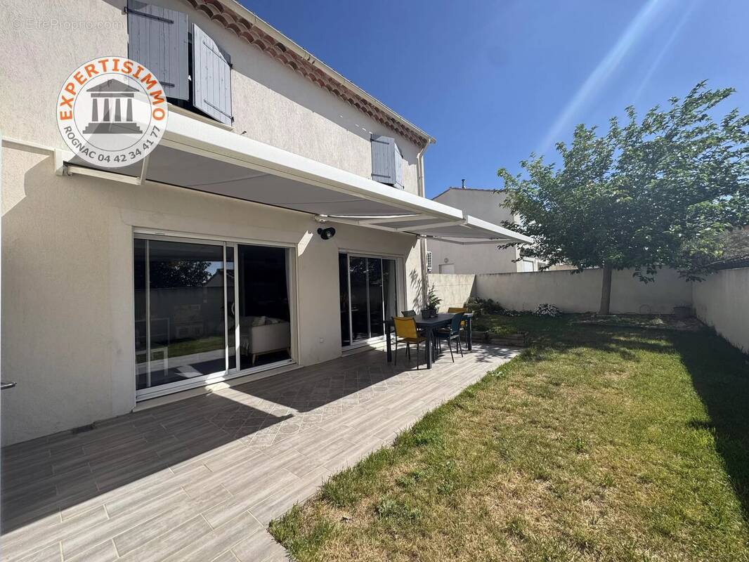 Maison à LA FARE-LES-OLIVIERS