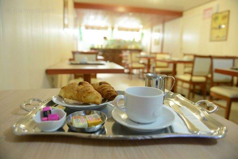 Commerce à L'ISLE-ADAM