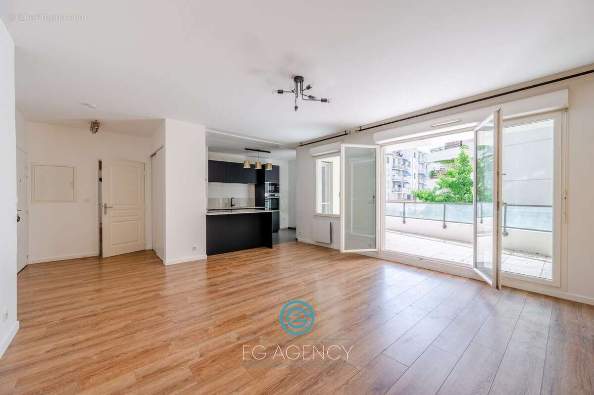 Appartement à MARSEILLE-8E