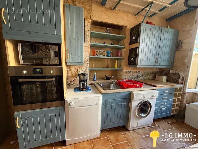 Maison 63 m2, 1 chambre, centre bourg - photo 4