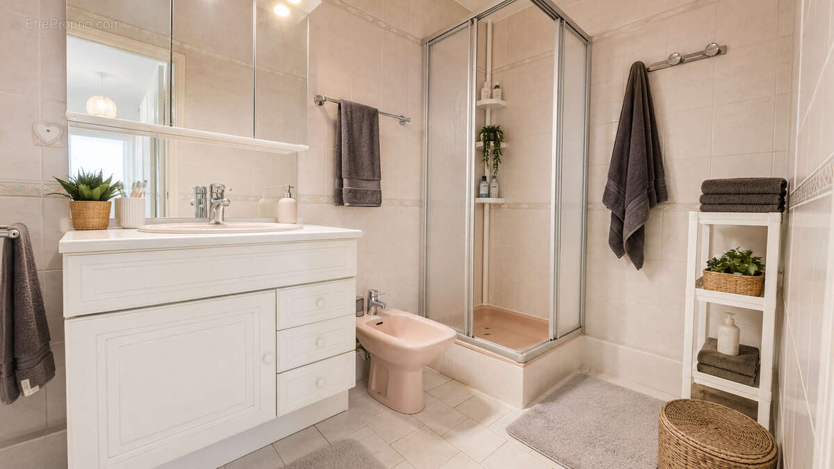 Appartement  5 pièce(s) 103 m2 proche gare tgv, commerces, centre ville, Tours - photo 6